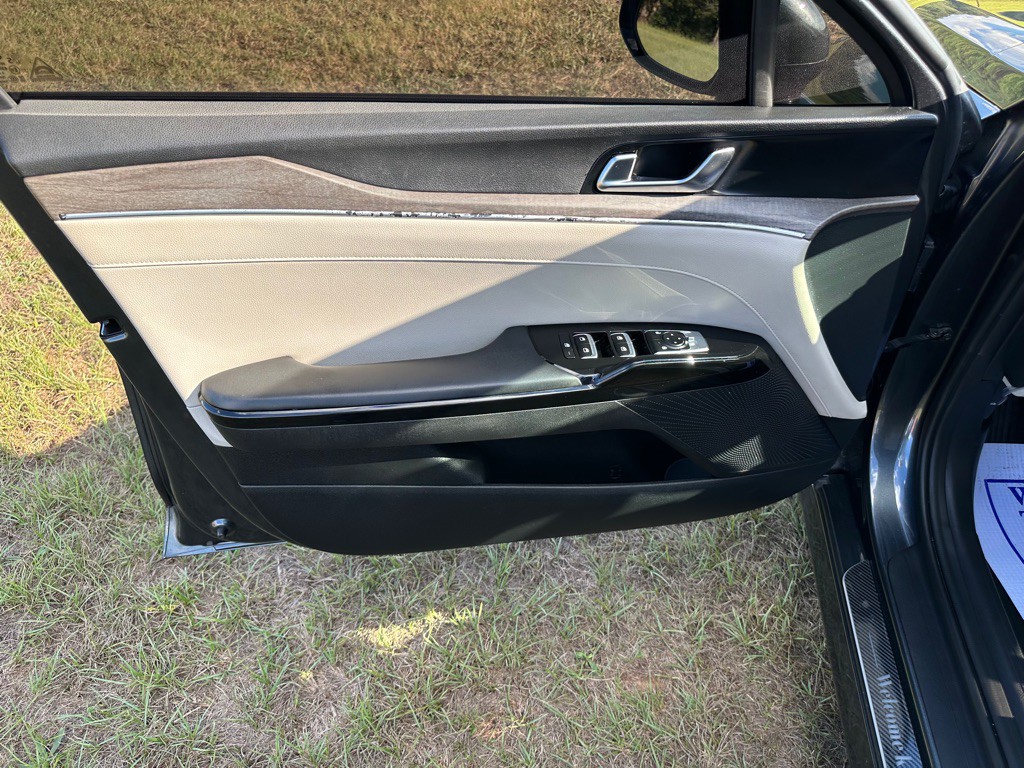 2021 Kia K5 Image 11