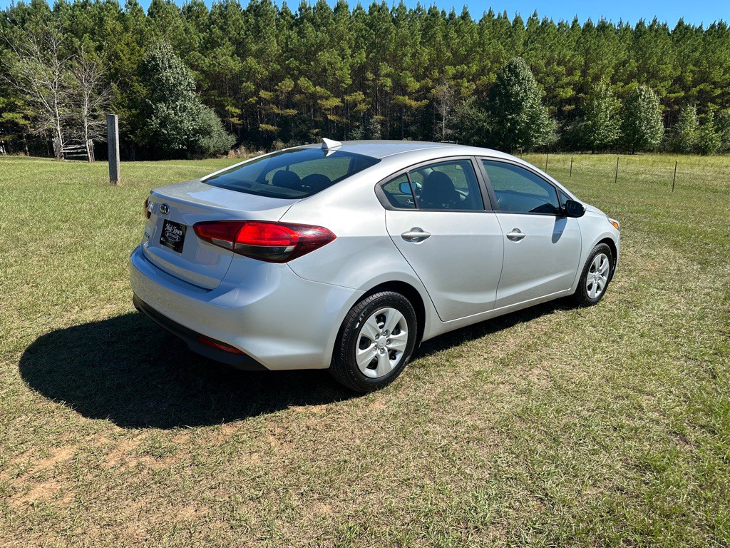 2018 Kia Forte Image 4