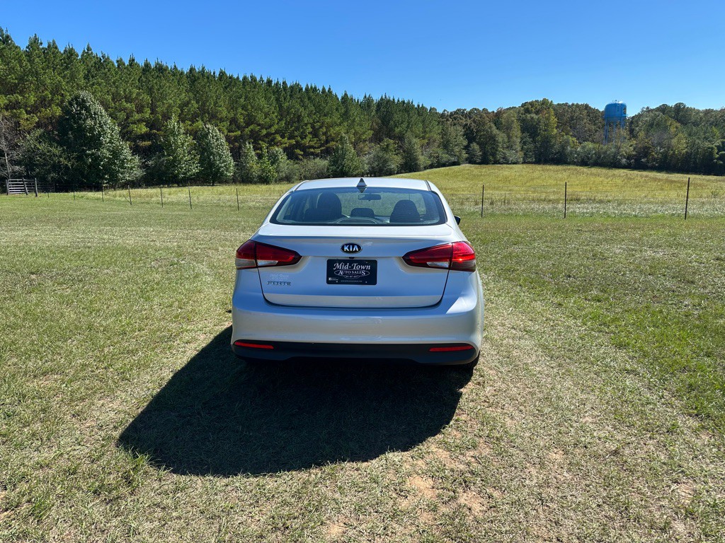 2018 Kia Forte Image 6