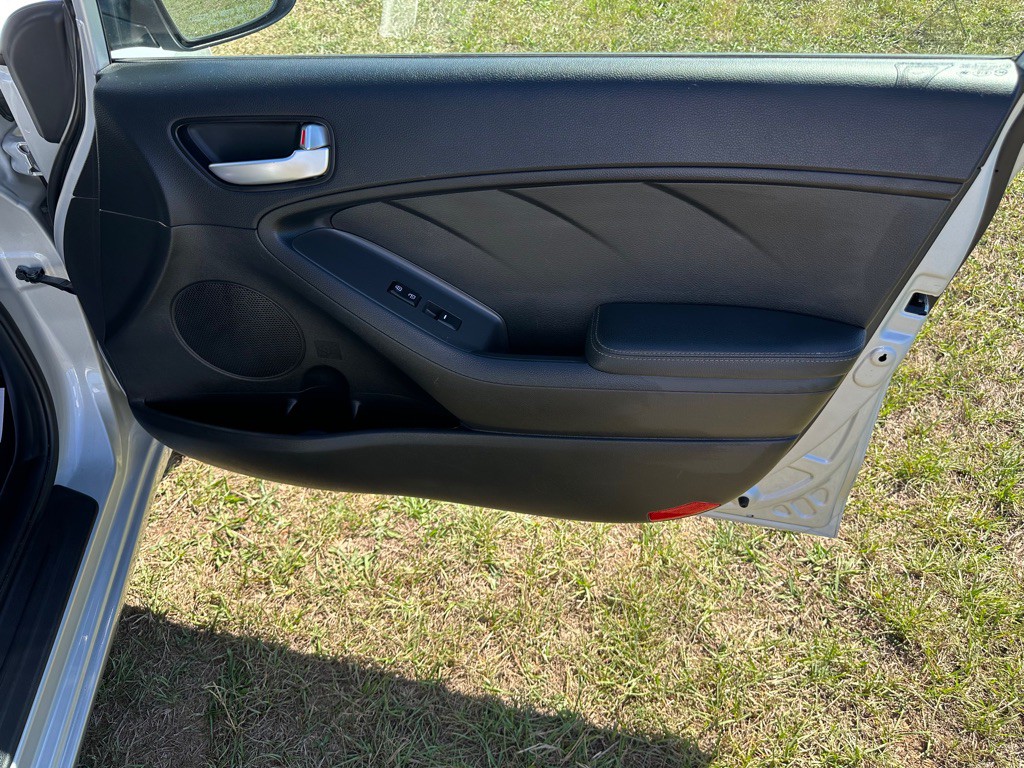 2018 Kia Forte Image 15