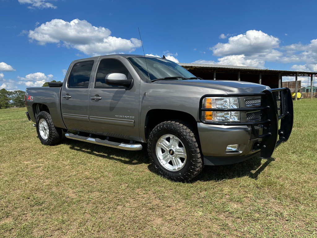 2013 Chevrolet Silverado 1500 Image 2