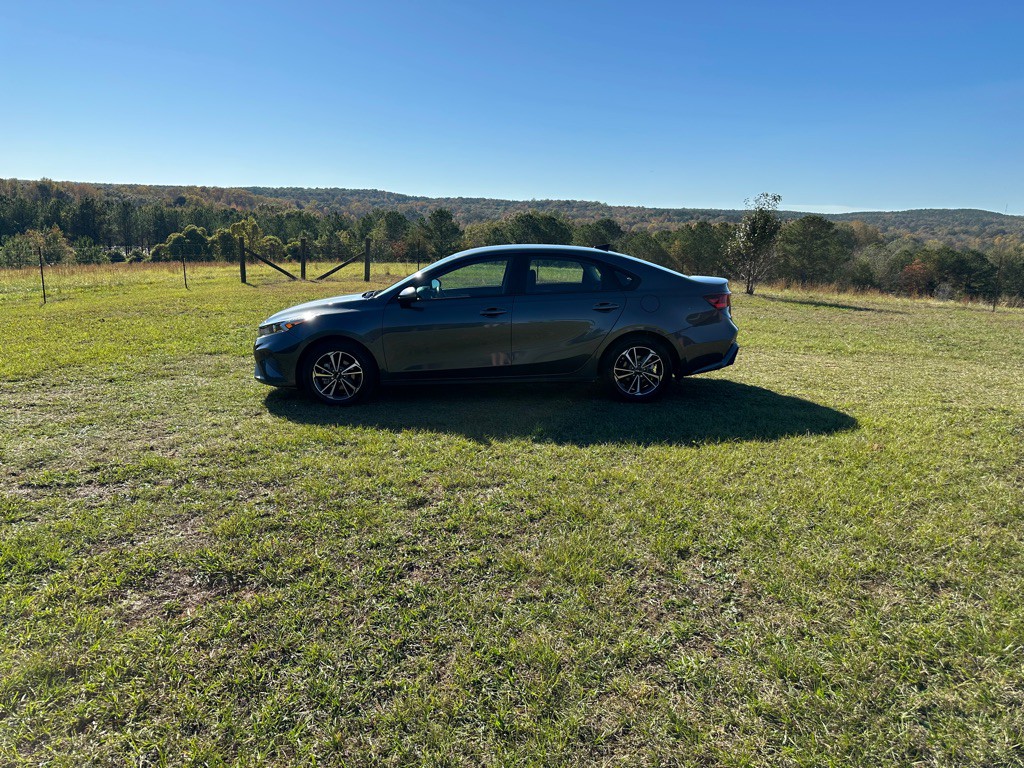 2023 Kia Forte Image 7