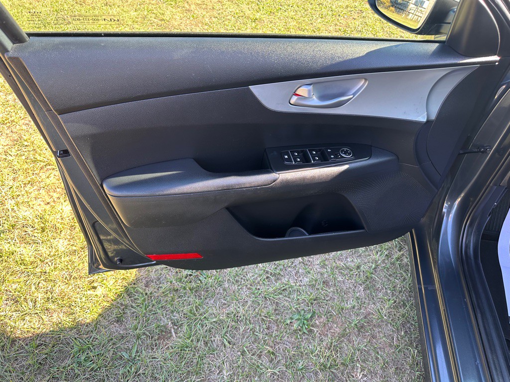 2023 Kia Forte Image 11