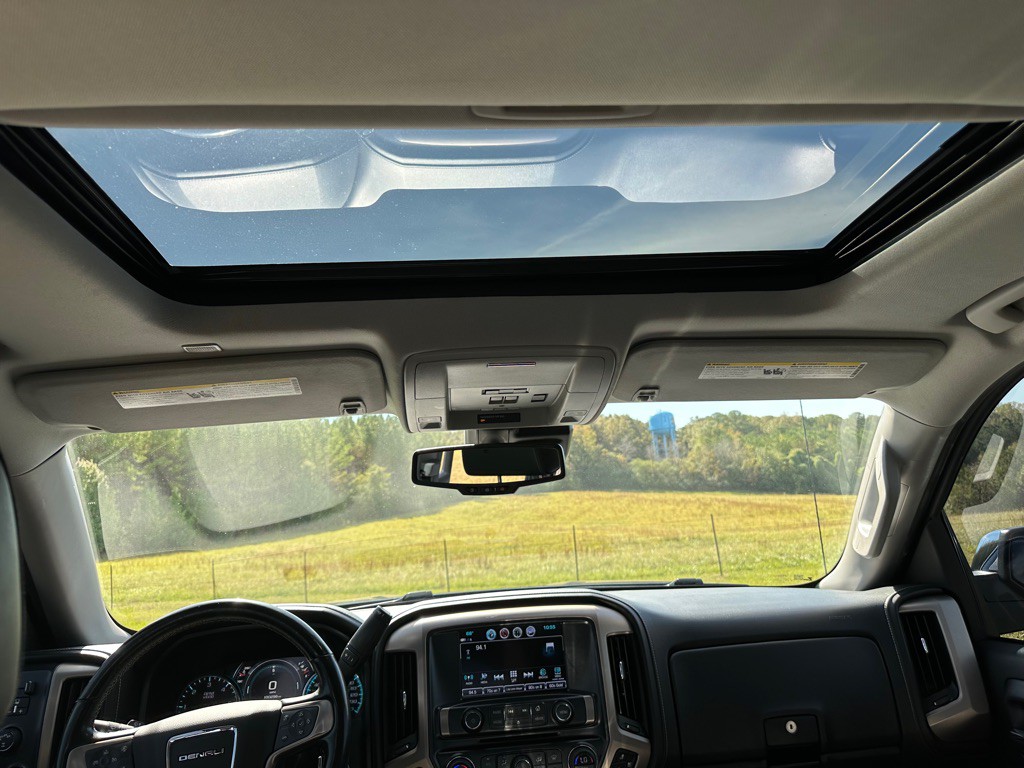 2018 GMC Sierra Image 17