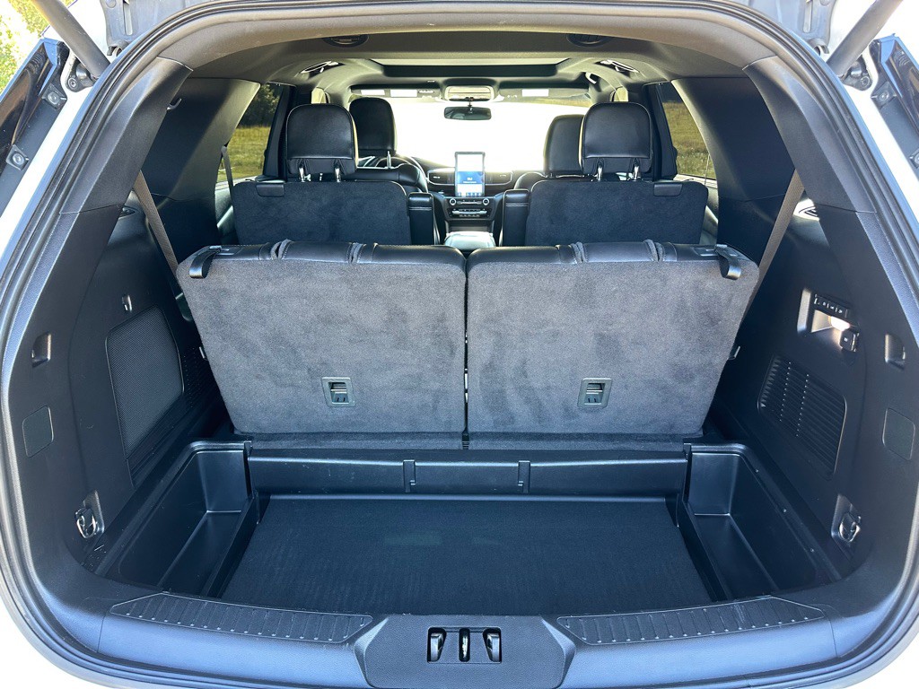 2020 Ford Explorer Image 23