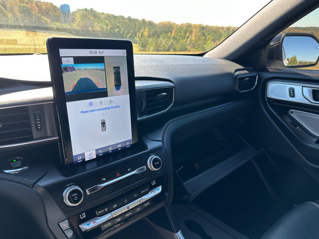 2020 Ford Explorer Image 25