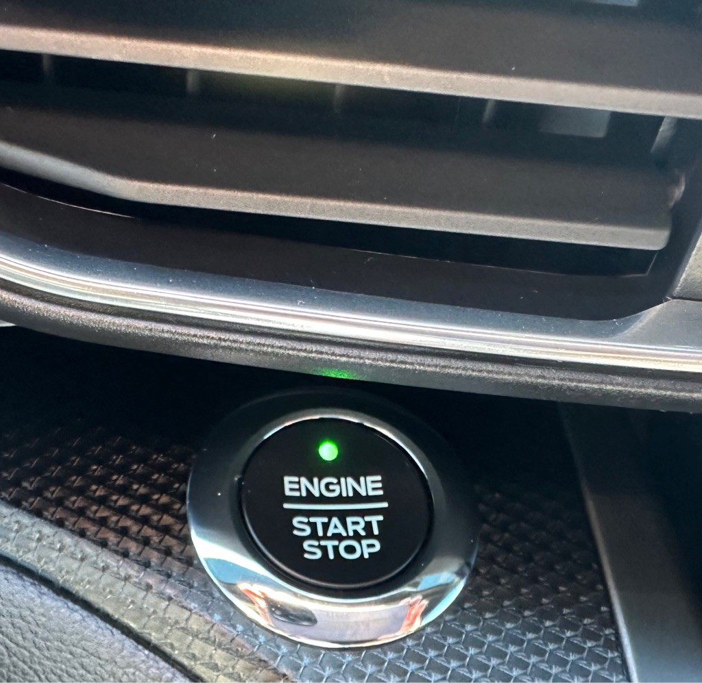 2020 Ford Explorer Image 28