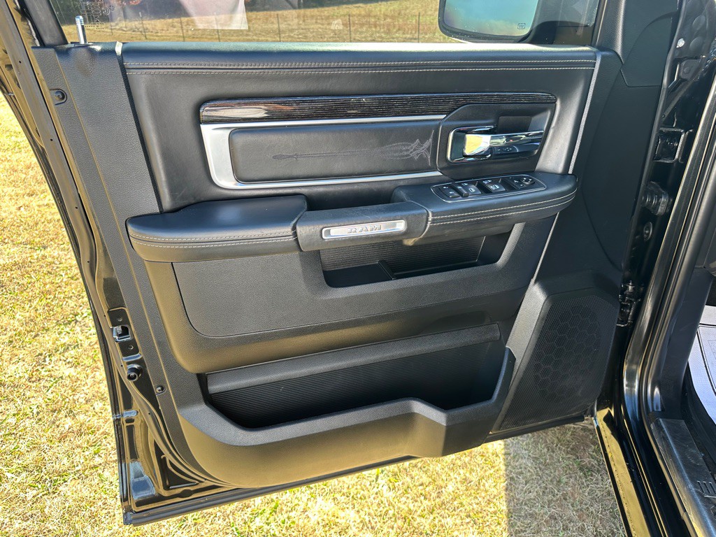 2017 RAM 1500 Image 11