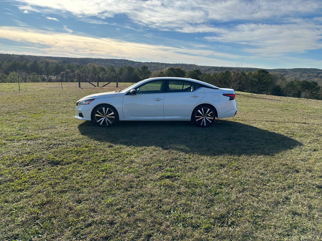 2021 Nissan Altima Image 7