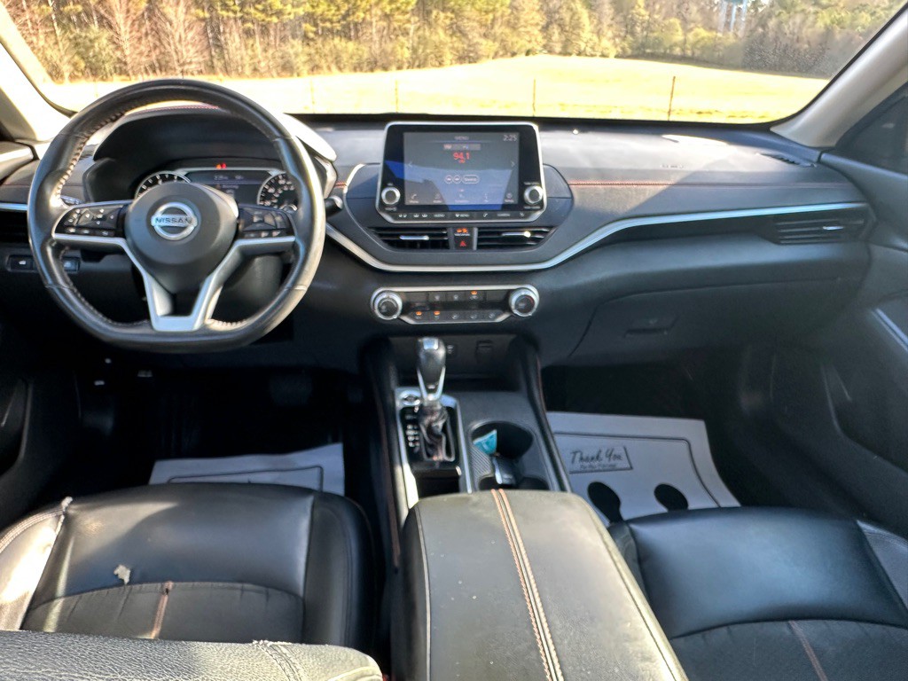 2021 Nissan Altima Image 14