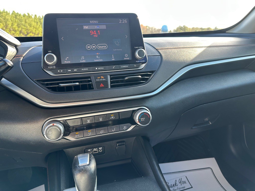 2021 Nissan Altima Image 19