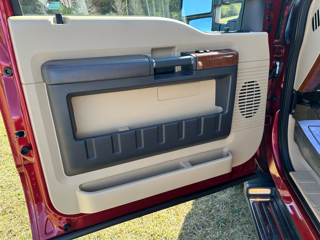 2016 Ford F-350 Image 11