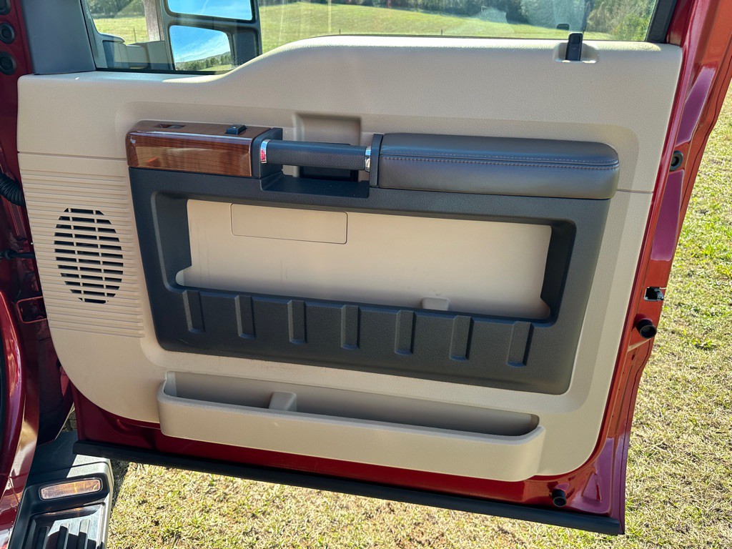 2016 Ford F-350 Image 17