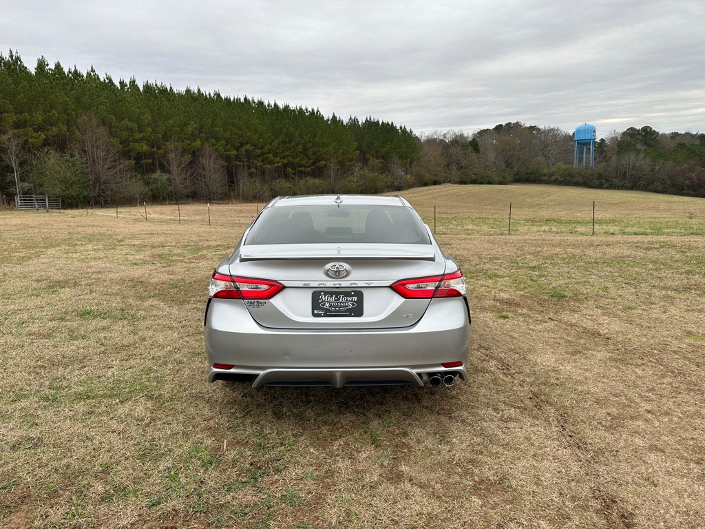 2020 Toyota Camry Image 6