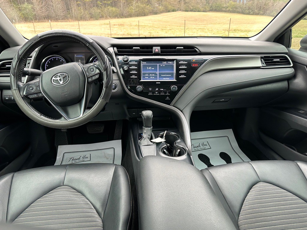 2020 Toyota Camry Image 14