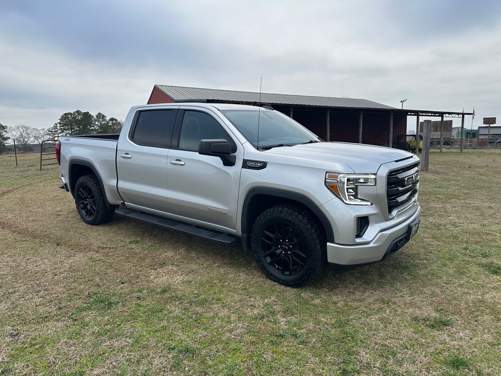 2021 GMC Sierra Image 2