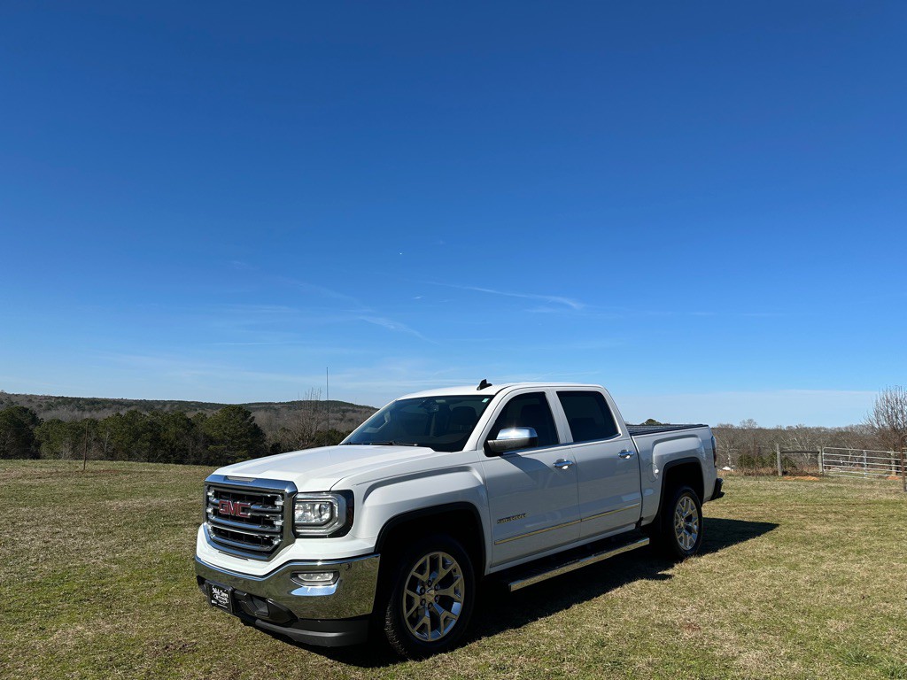 2017 GMC Sierra Image 8