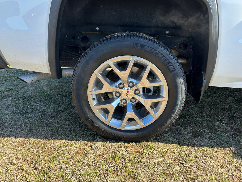 2017 GMC Sierra Image 10