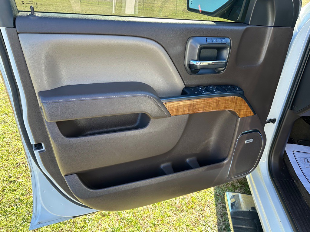 2017 GMC Sierra Image 11