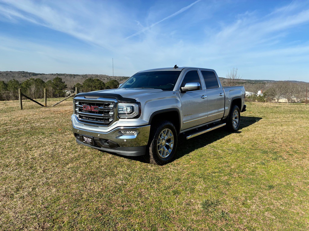 2018 GMC Sierra Image 1