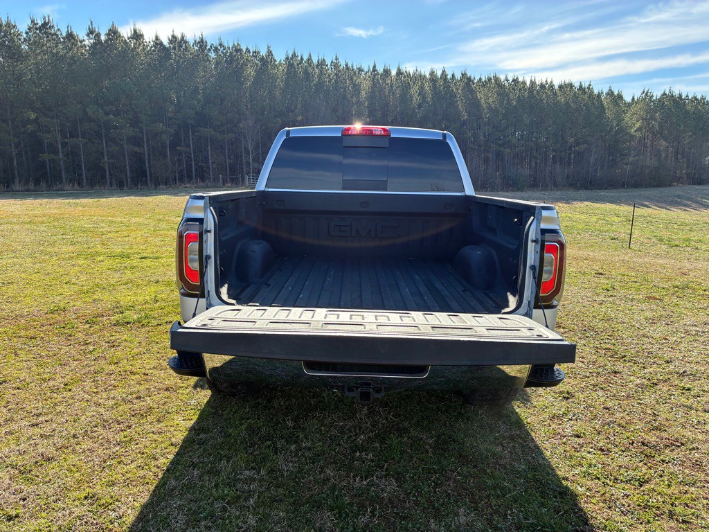 2018 GMC Sierra Image 7
