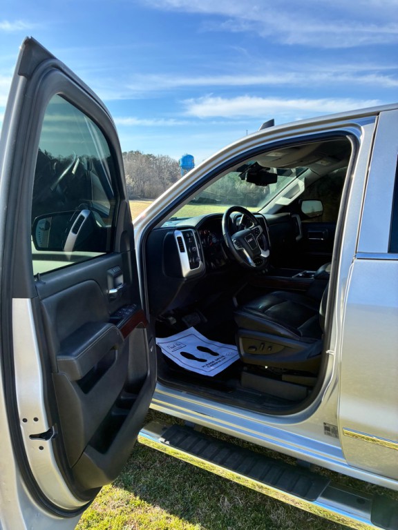 2018 GMC Sierra Image 8