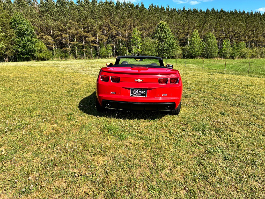2011 Chevrolet Camaro Image 13