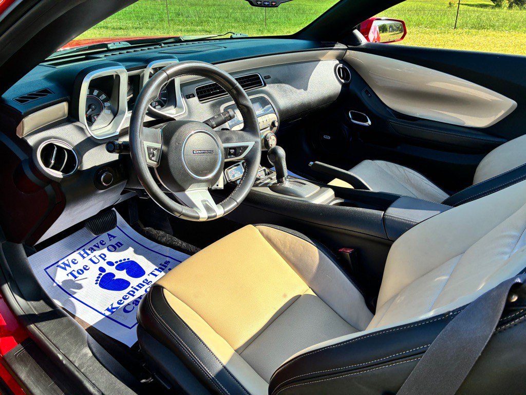 2011 Chevrolet Camaro Image 16