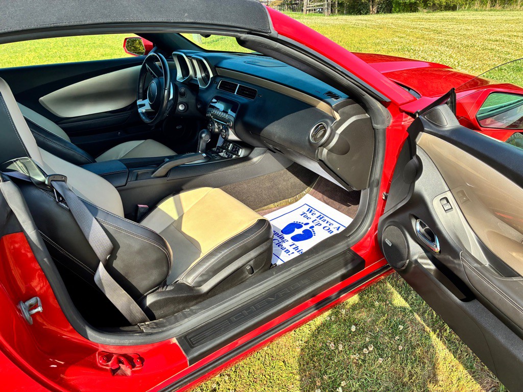 2011 Chevrolet Camaro Image 21