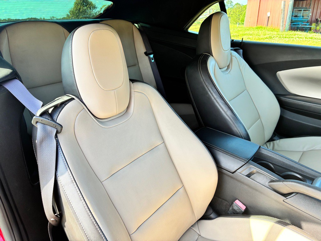 2011 Chevrolet Camaro Image 23