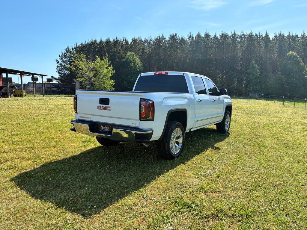 2017 GMC Sierra Image 4