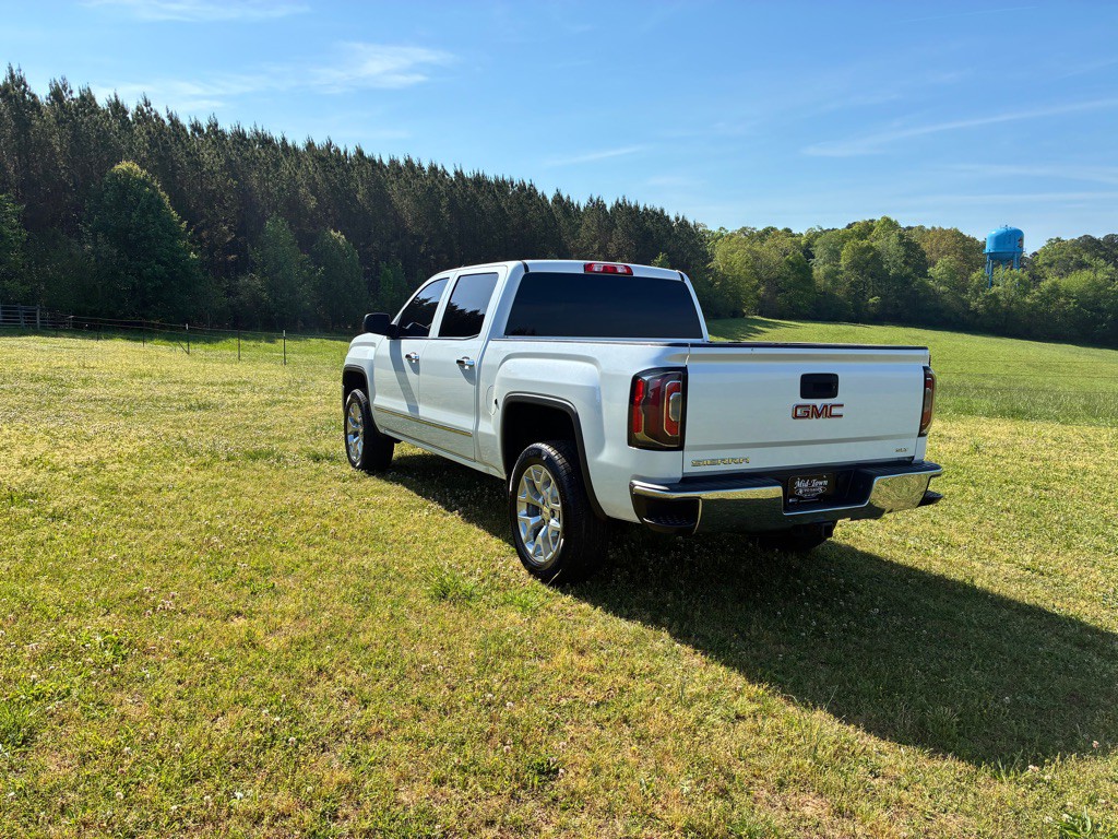 2017 GMC Sierra Image 5