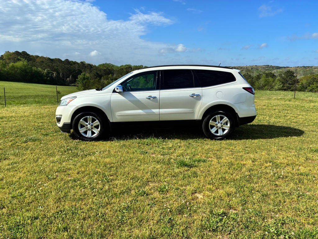 2014 Chevrolet Traverse Image 1