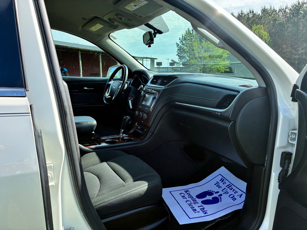 2014 Chevrolet Traverse Image 11