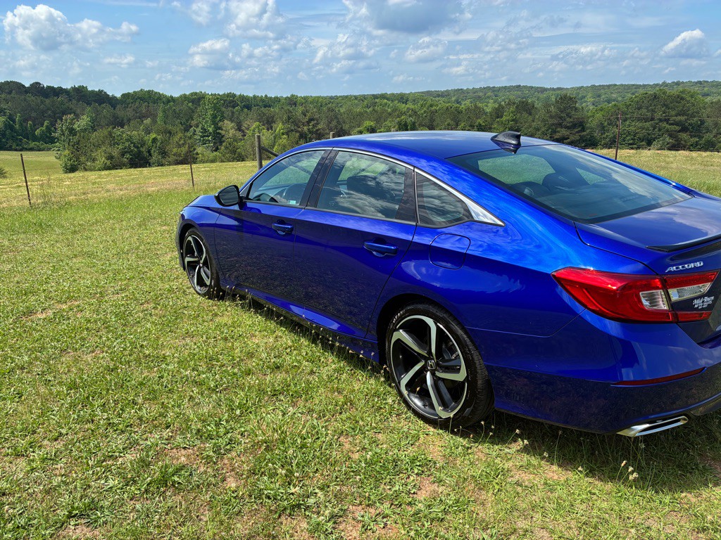 2022 Honda Accord Image 2