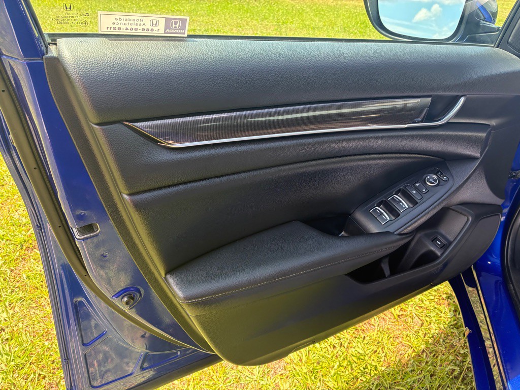 2022 Honda Accord Image 11