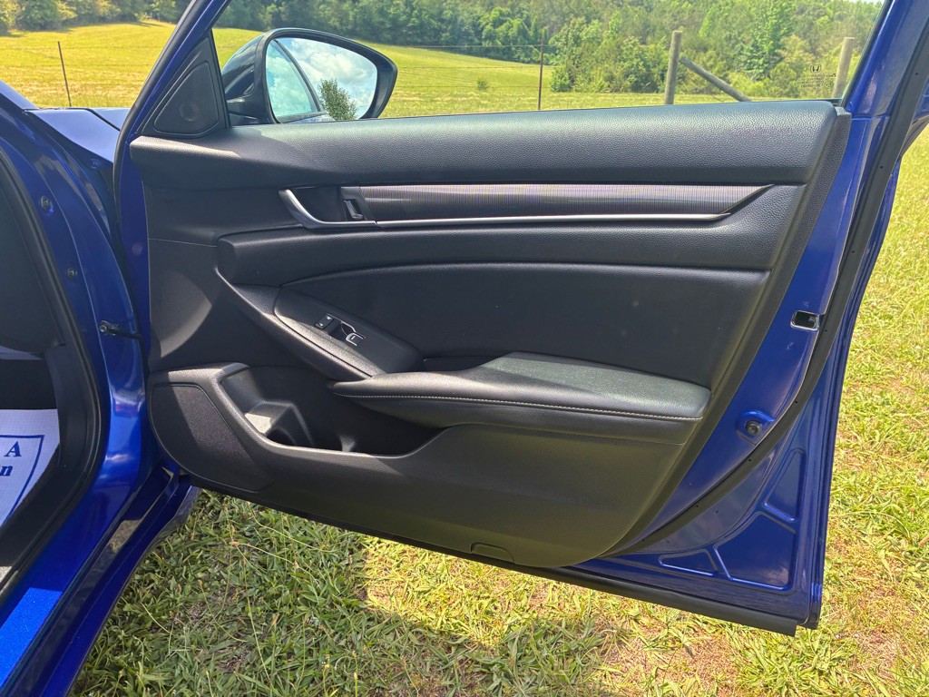 2022 Honda Accord Image 16