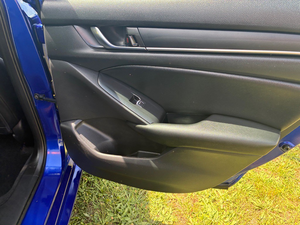 2022 Honda Accord Image 18