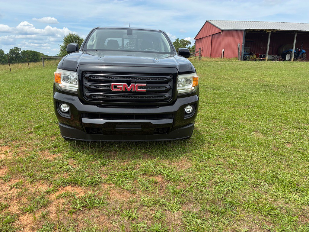 2018 GMC Canyon Image 2