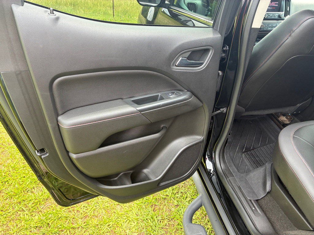 2018 GMC Canyon Image 10