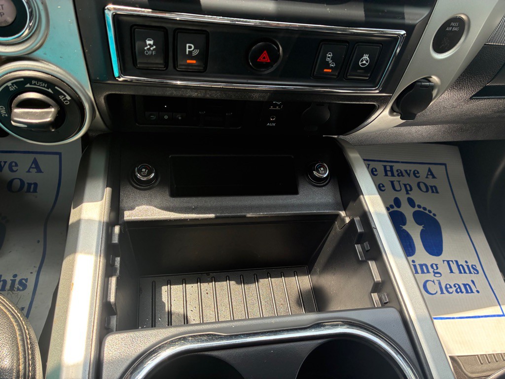 2018 Nissan Titan Image 23