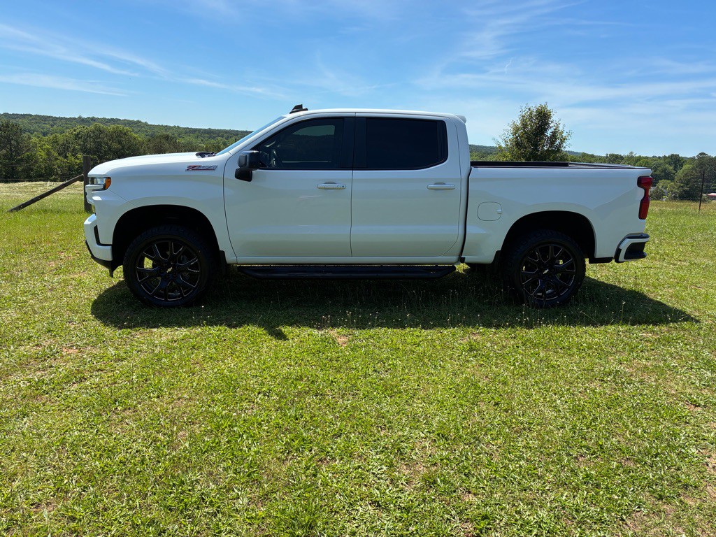 2020 Chevrolet Silverado 1500 Image 1