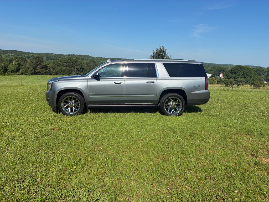 2020 GMC Yukon Image 1