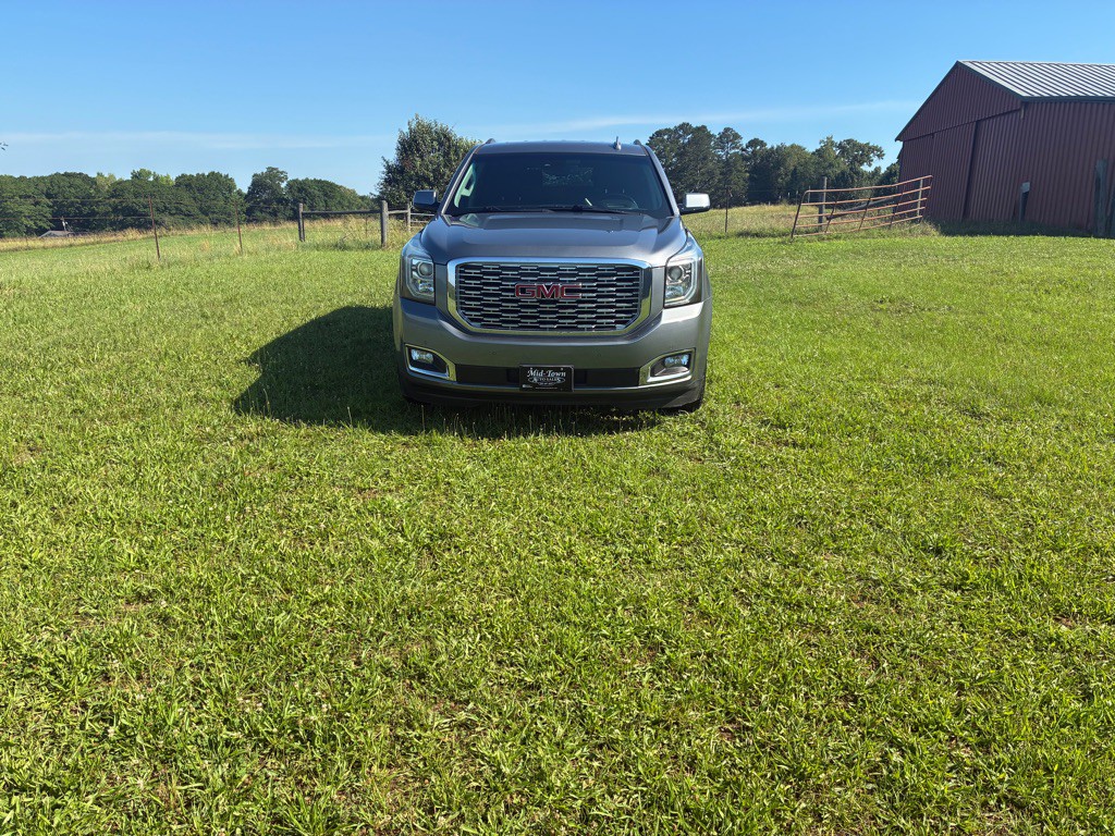 2020 GMC Yukon Image 3