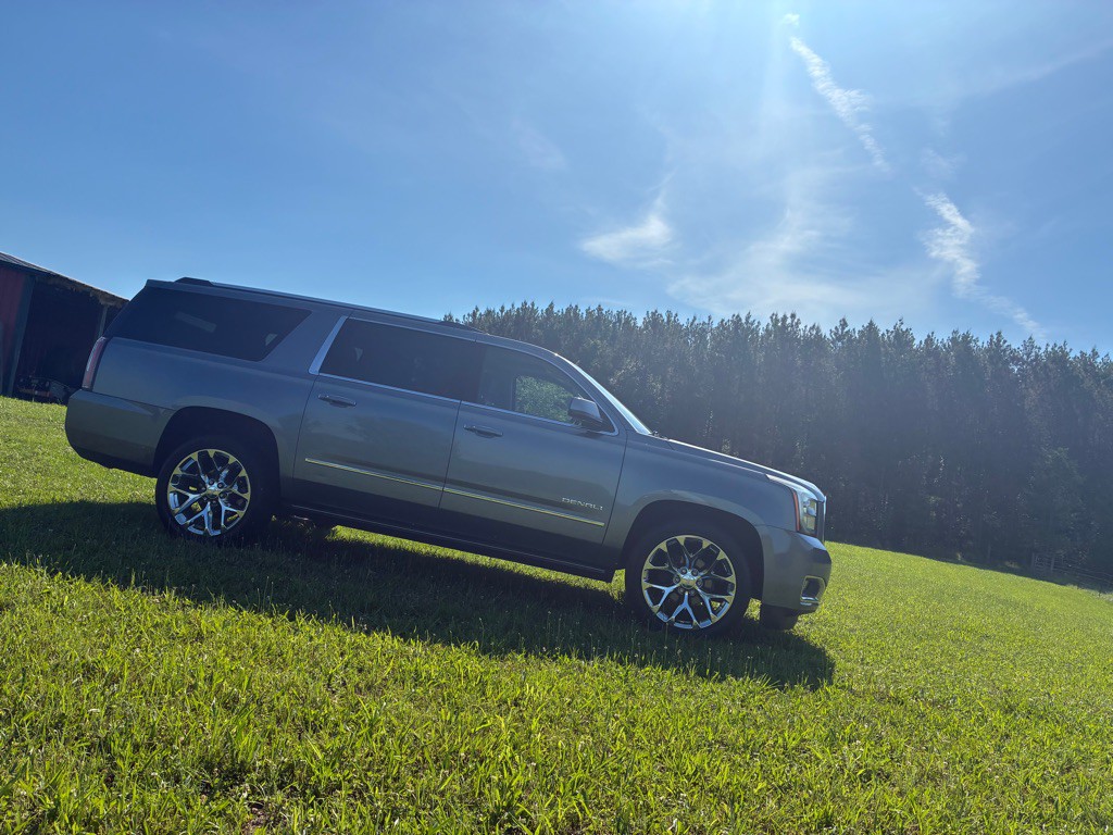 2020 GMC Yukon Image 6