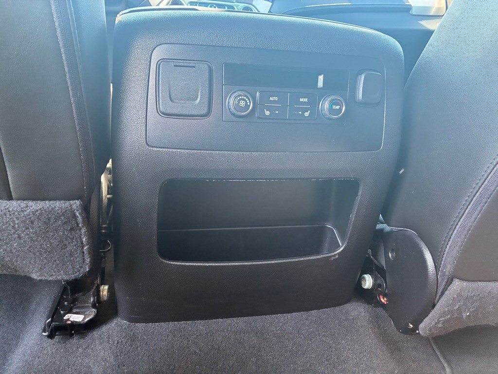 2020 GMC Yukon Image 13