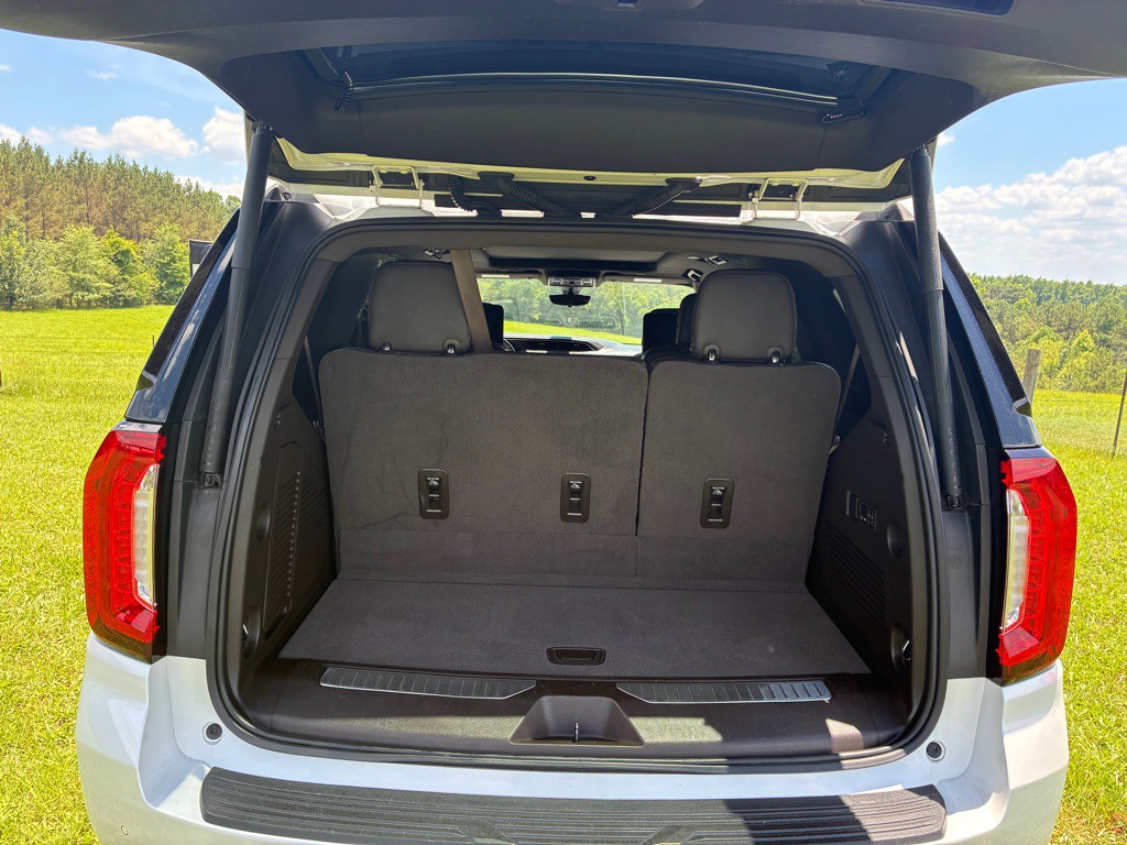 2021 GMC Yukon Image 18