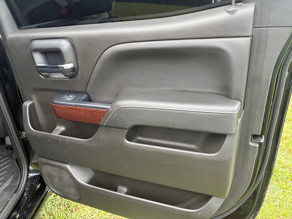 2018 GMC Sierra Image 17