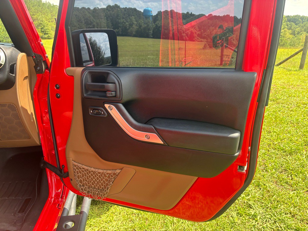 2015 Jeep Wrangler Unlimited Image 16
