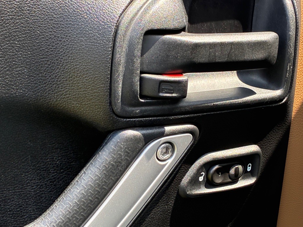 2016 Jeep Wrangler Unlimited Image 16